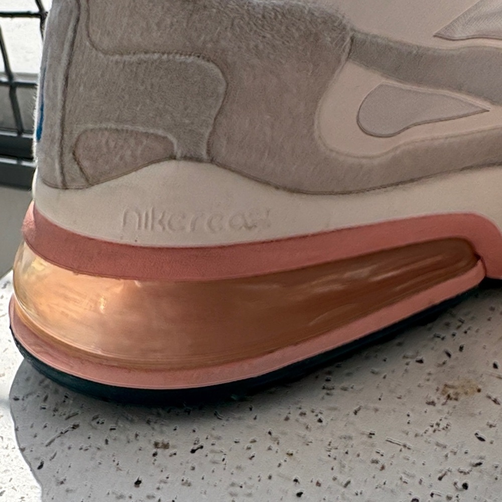 Nike Air Max 270. React Size 6 American Modern Summit White
/White Phantom - Picture 10 of 11